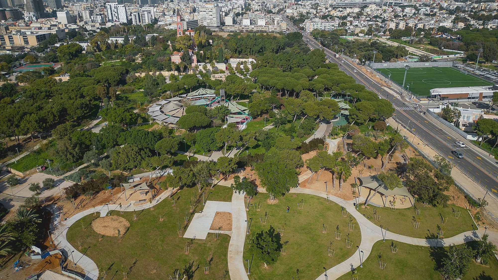 פארק החורשות (צילום: אילן ספירא) פארק החורשות (צילום: אילן ספירא)