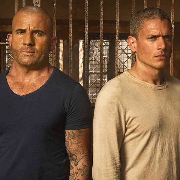 שובם של האחים. ונטוורת' מילר ודומיניק פרסל ב"נמלטים". צילום: יח"צ דיסני+