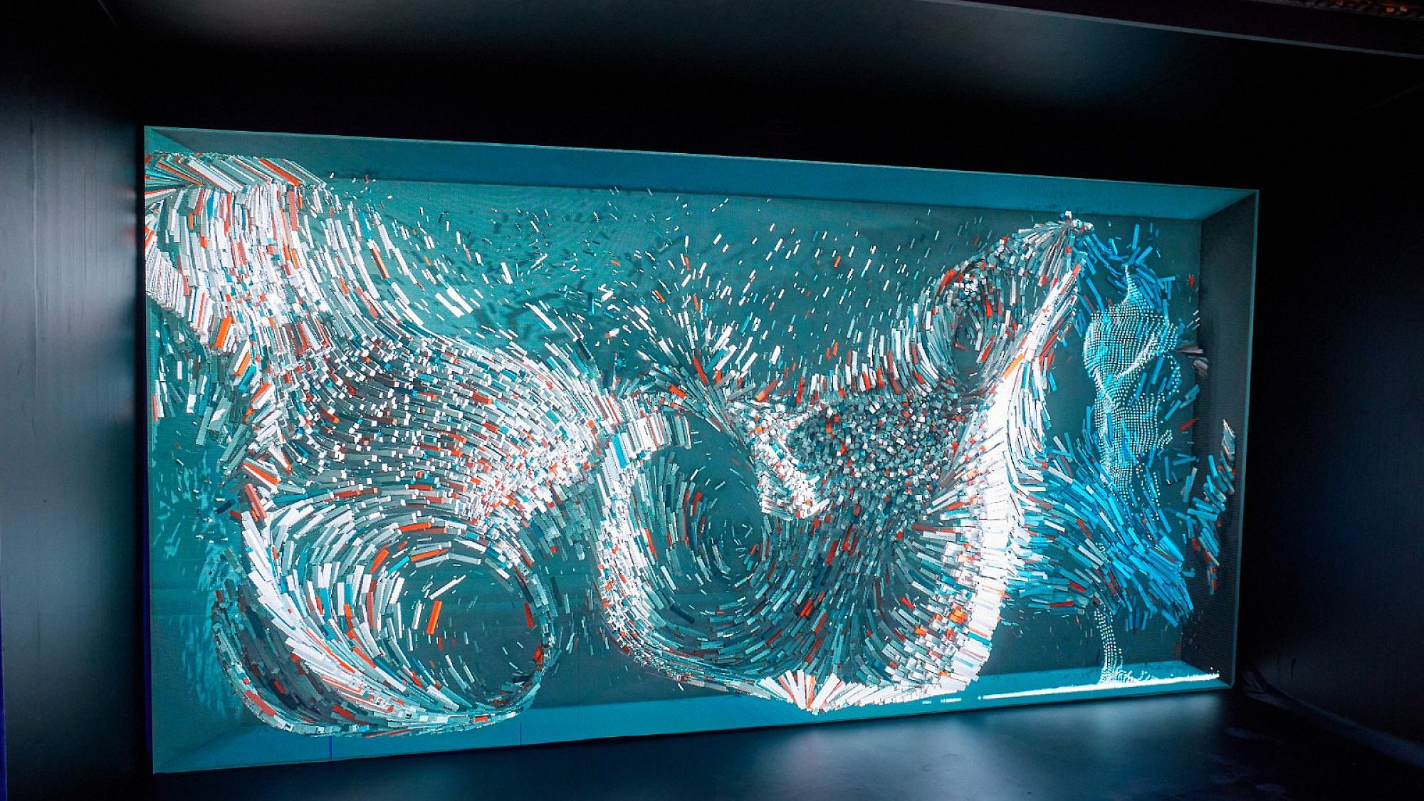 אורי בן שבת בתערוכת Beyond. צילום: שוקה כהן