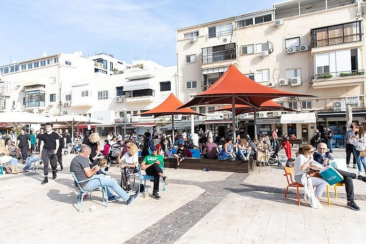 כיכר שיש לה שכונה. הכיכר במתחם בזל (צילום: דין אהרוני רולנד)