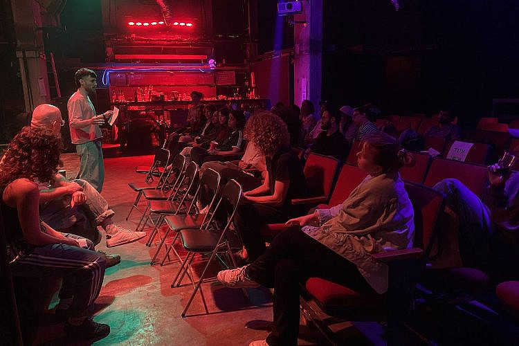 "תיאטרון בהילוך מהיר", המרץ 2. צילום: אביתר לוי