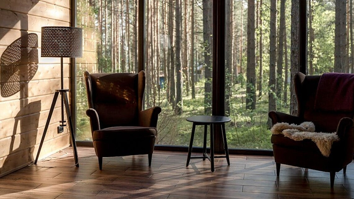 כורסאות. צילום: Ron Lach באתר PEXELS