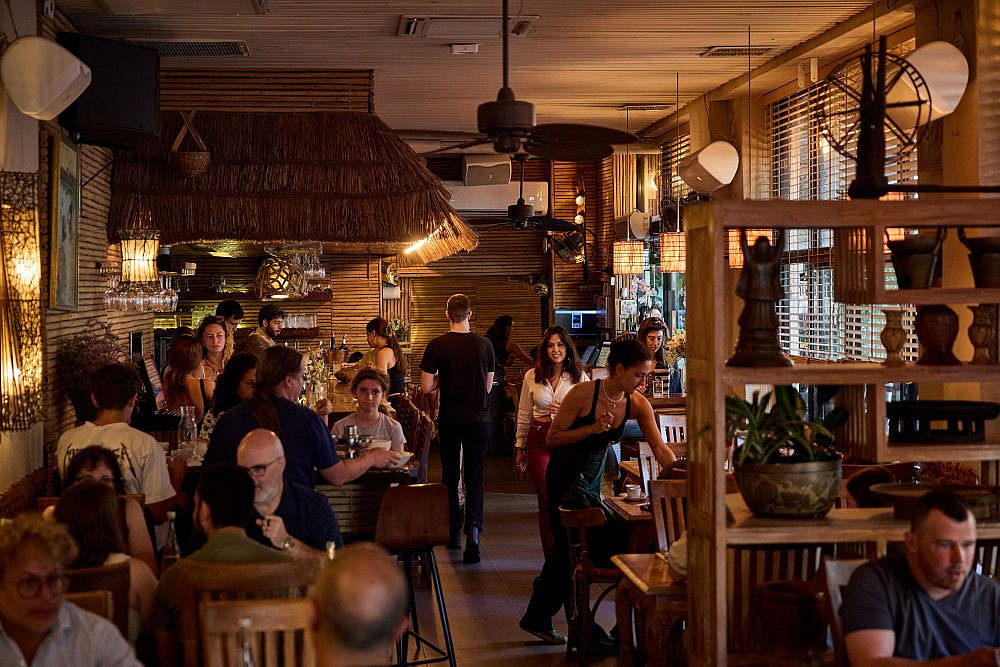 בית תאילנדי. צילום: יהונתן בן-חיים