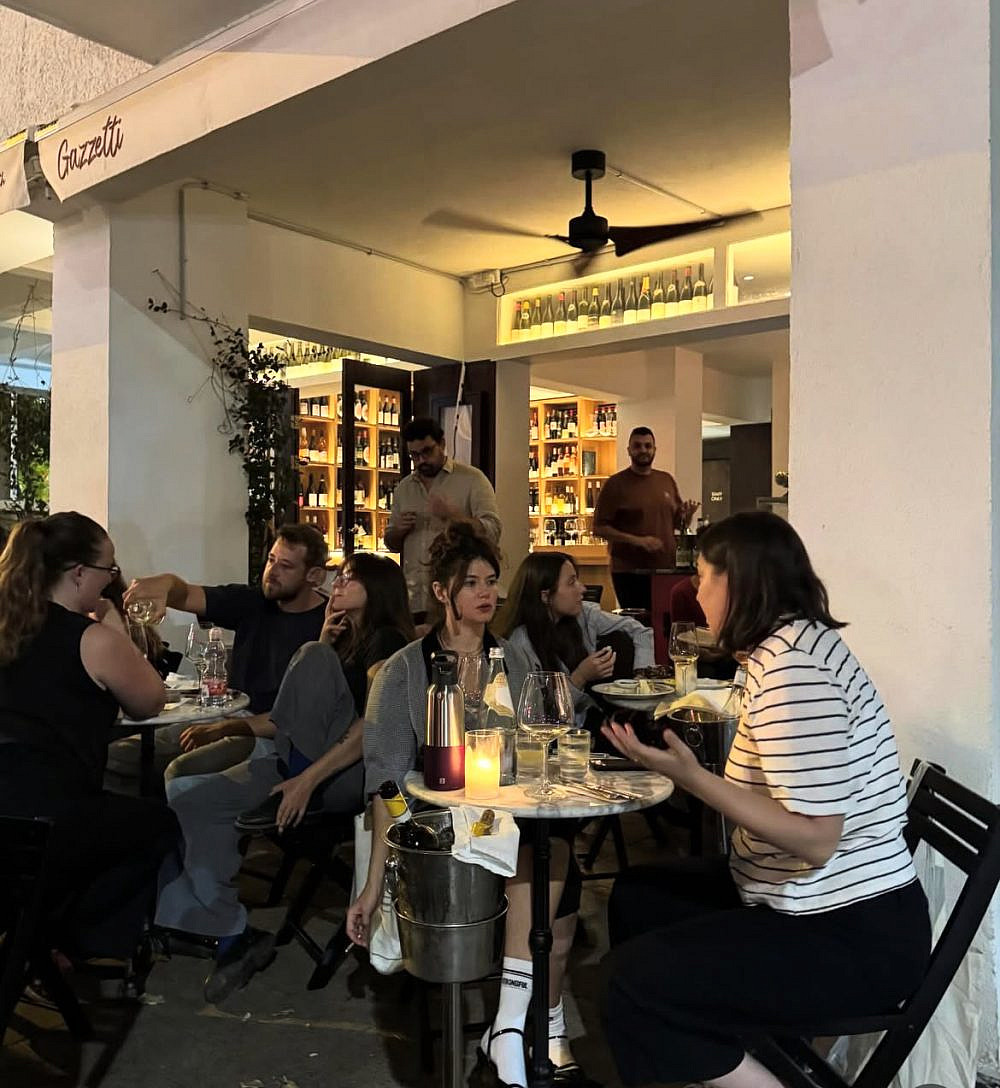 כל כך חם לנו. גאזטי (צילום: נדב לודריקס)