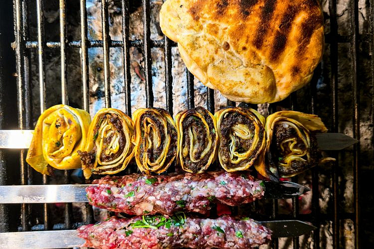 קבב אל סולטאן (צילום יעקב בלומנטל) קבב אל סולטאן (צילום יעקב בלומנטל)