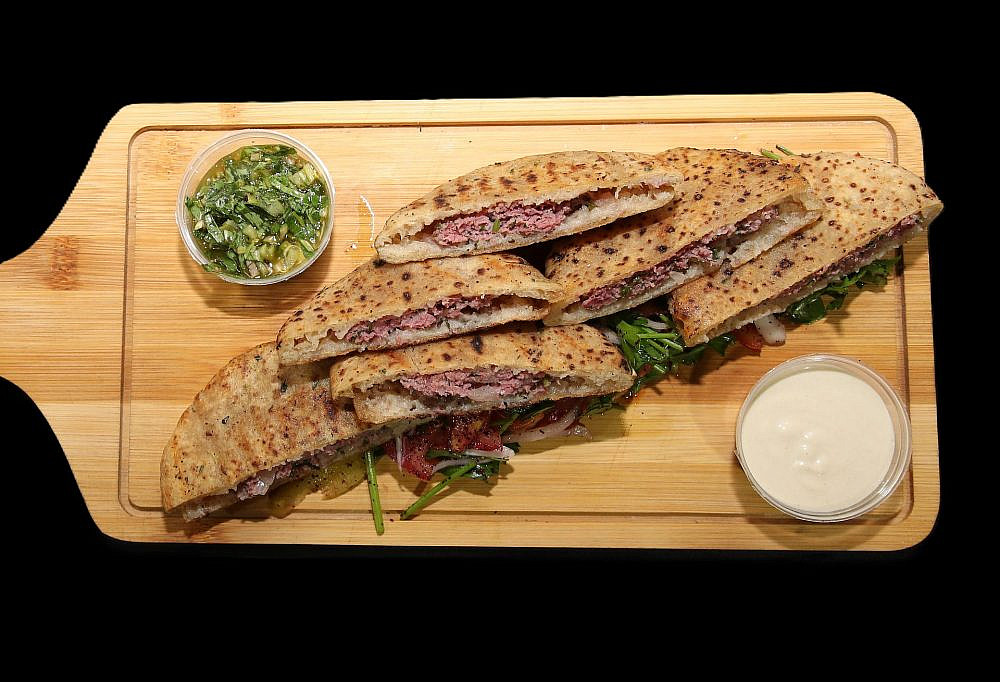 עראייס. קבב אל סולטאן (צילום: עימאד/Wolt)