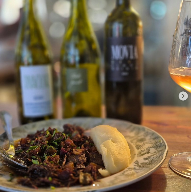 יום כתום בבסטה (צילום אינסטגרם/aviramkatz)