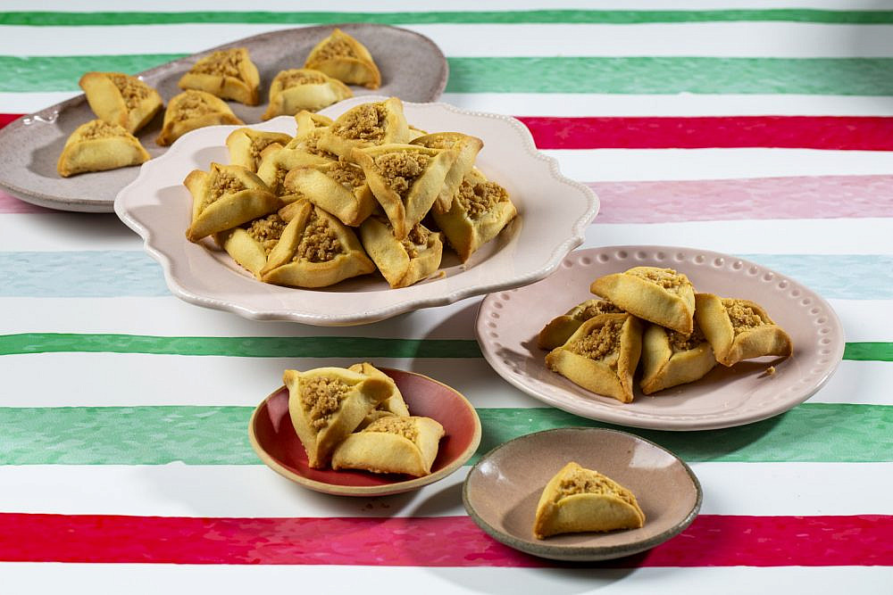 אוזני המן של ביסקוטי. (צילום: בועז לביא)