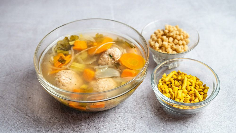 מרק עוף, לילוש (צילום מאתר המסעדה)