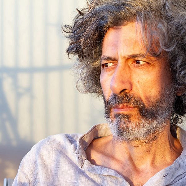 נכנס אל העיר ולא עזב. שלום גד. (צילום: ריקי אלקיים)