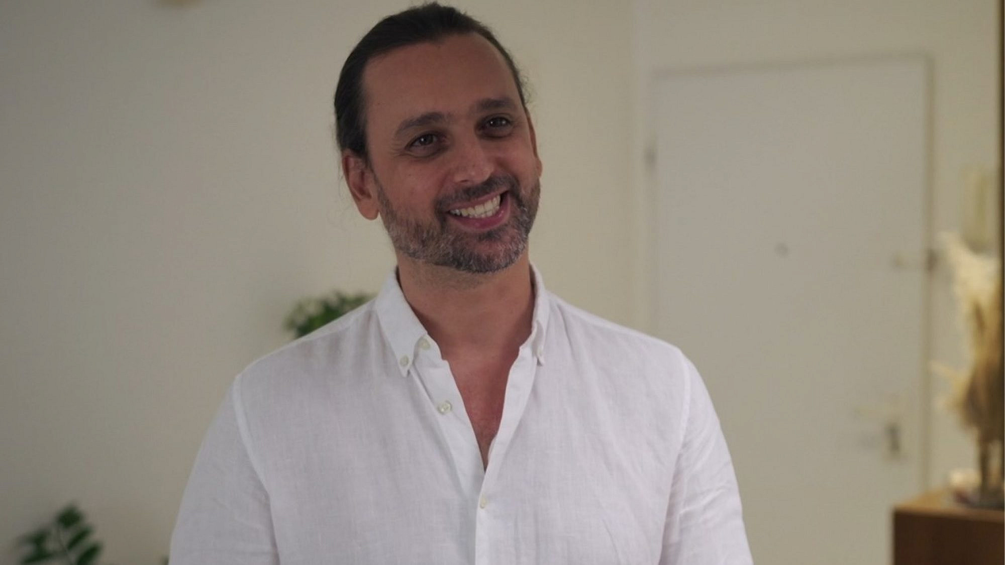 ג'ול עבוד, "בואו לאכול איתי" (צילום באדיבות "מכאן") ג'ול עבוד, "בואו לאכול איתי" (צילום באדיבות "מכאן")