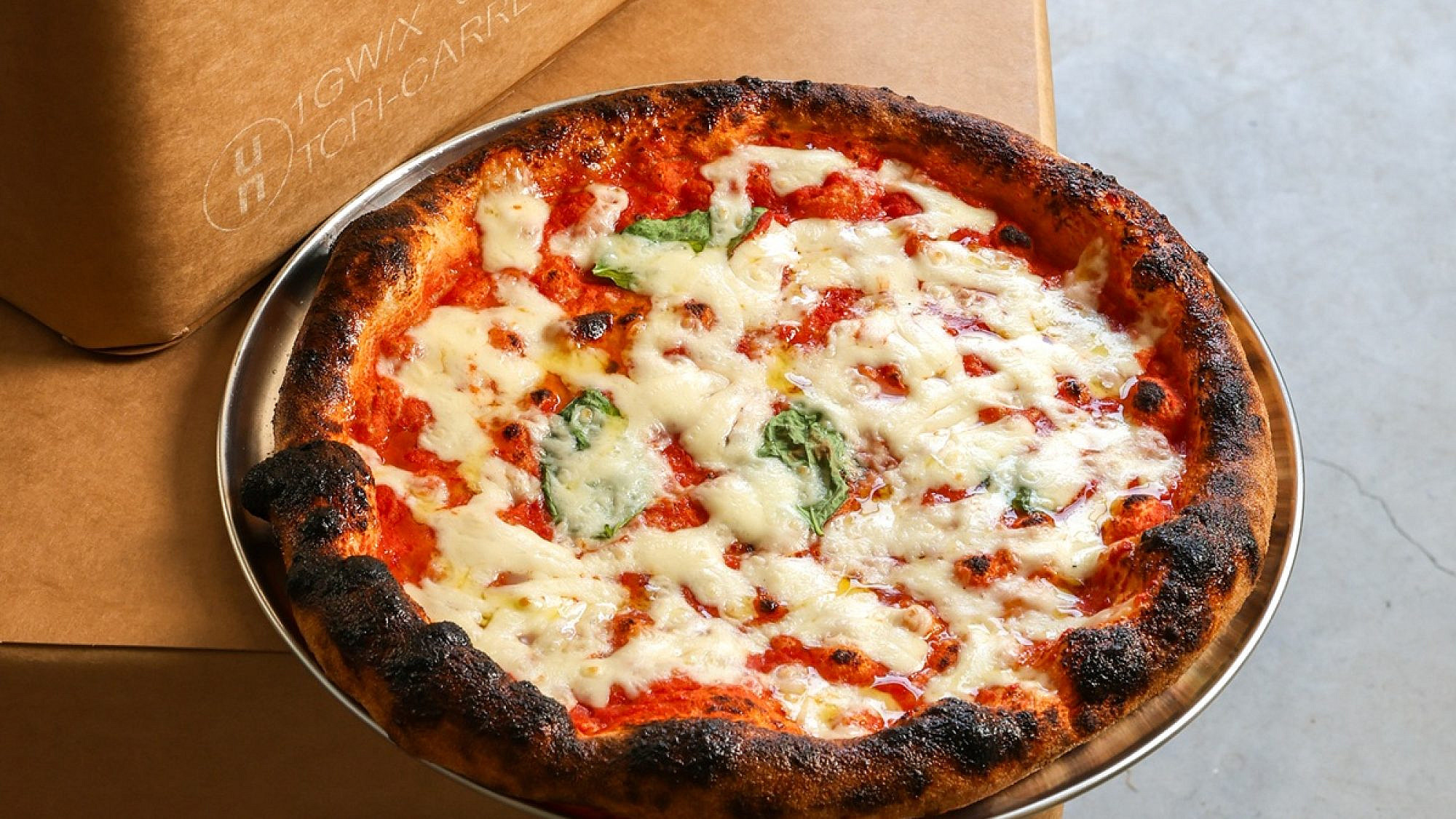 שים לי קצת שרוף בקצה אבל. קוטה Cotta. צילום: רוי גיא