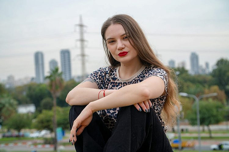 אוקסנה פרוב (צילום: אור בן אסולי) אוקסנה פרוב (צילום: אור בן אסולי)