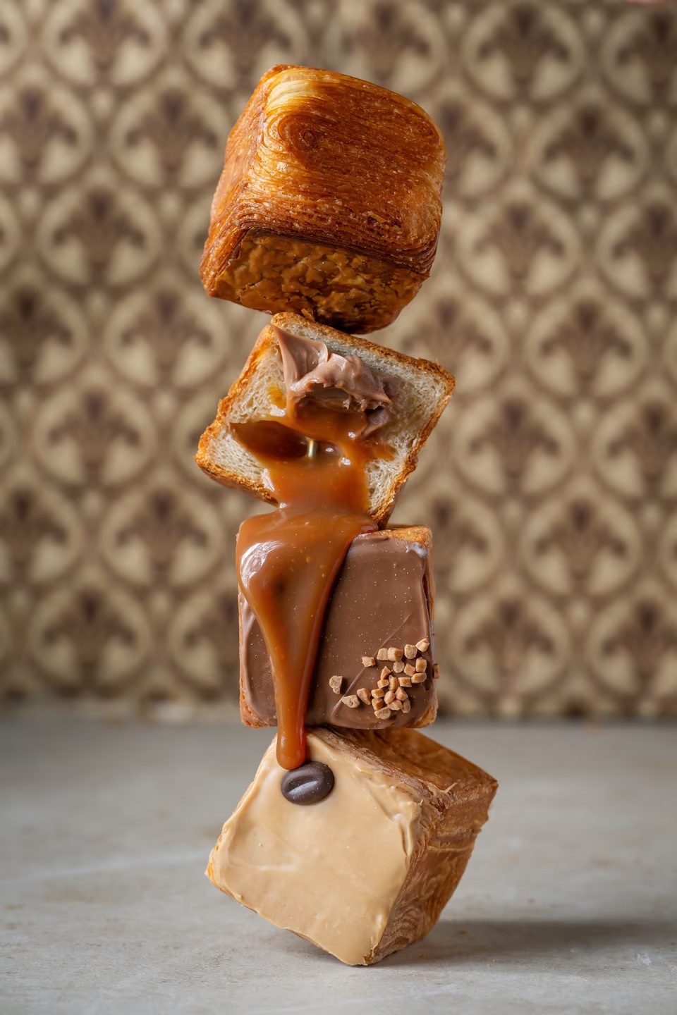 קוביית קרואסון, דלאל. (צילום: אסף קרלה)