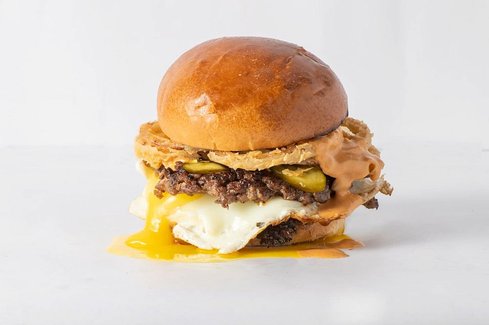 מה נמעך? אה, הביצה. הסמאש של אגאדיר. צילום: דוד שטיינברג מה נמעך? אה, הביצה. הסמאש של אגאדיר. צילום: דוד שטיינברג