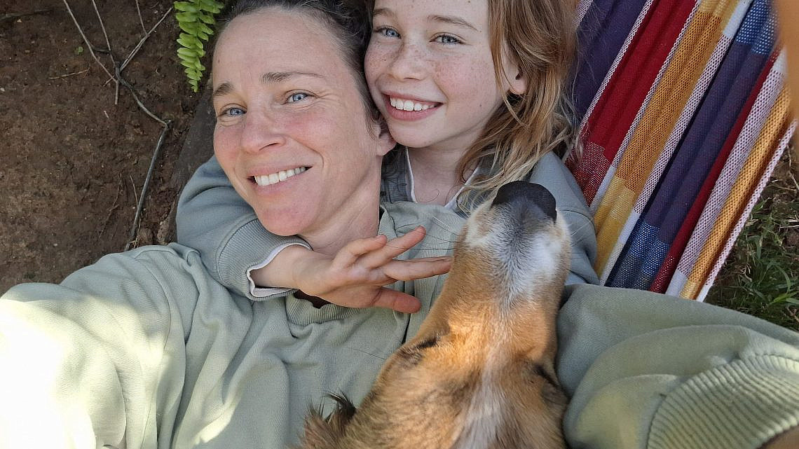 אלה ליטביץ ובתה (צילום: אוסף פרטי)