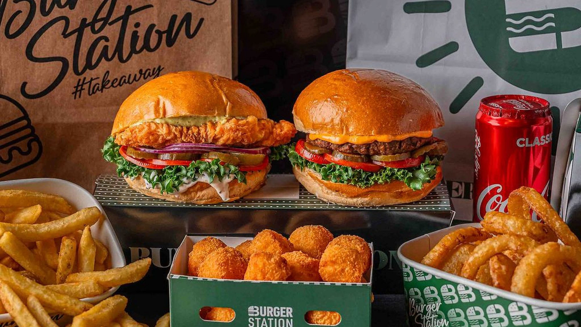 תחנה כלבבנו. בורגר סטיישן (צילום ליאור אשכנזי)