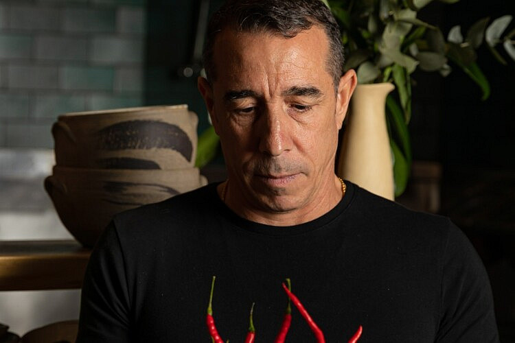 יריב מלילי, בית תאילנדי (צילום יהונתן בן חיים)