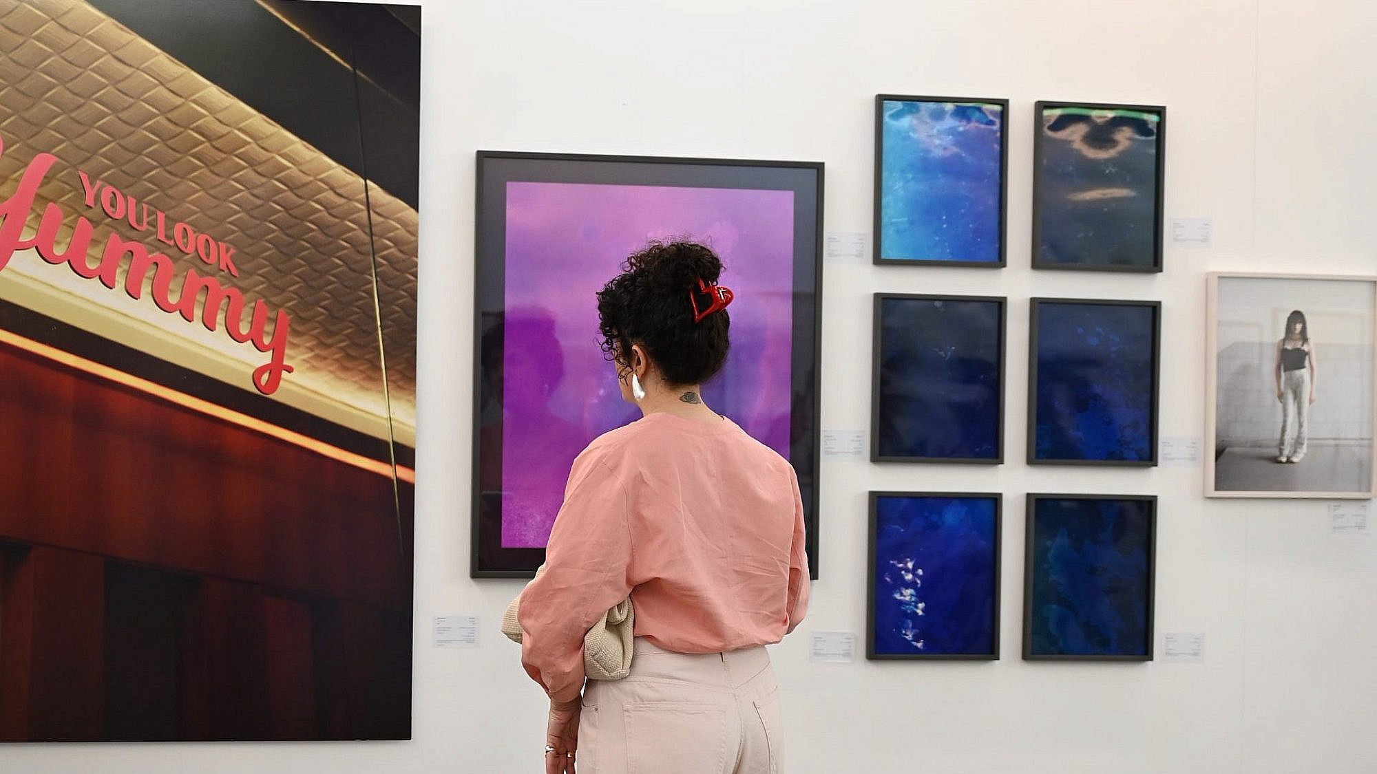 נא לא לגעת. צבע טרי (צילום: שירי עציץ)