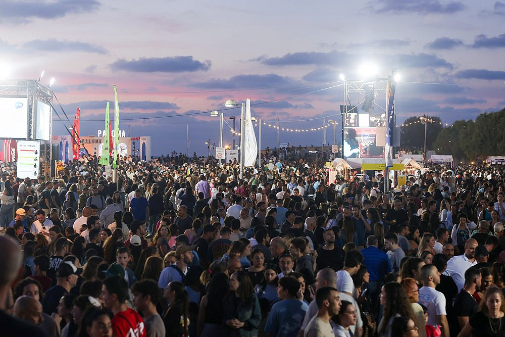 כן, זה הולך להיות צפוף. תל אביב Eat (צילום: דוד סקורי)