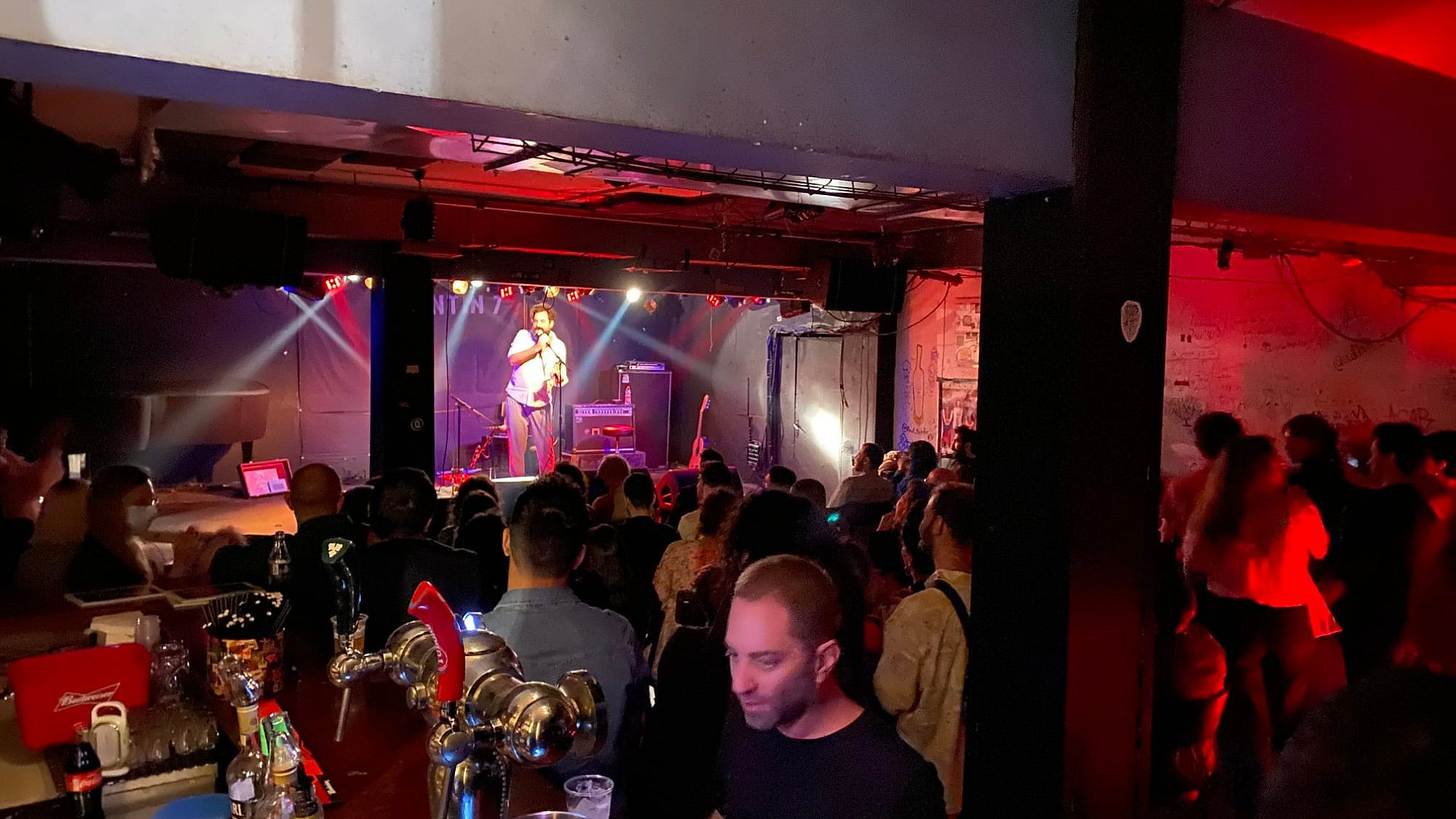 פסטיבל תל אביב לשירה ברדיו EPGB,  אי שם ב-2021 (צילום: יחסי ציבור)