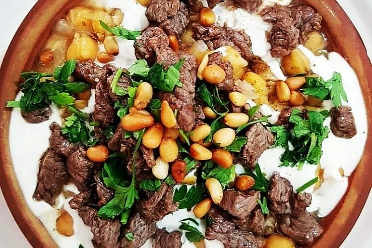 זה חומוס זה. מנת הפאתה של אל קלחה (צילום: alkalhayaffa*