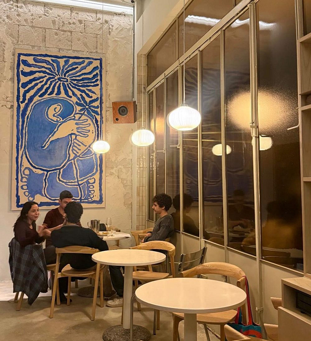 בנתיים בעיקר פיצה, אבל בעתיד עוד הרבה מעבר. פיצה לילה הזמנית. (צילום: יעל שטוקמן)