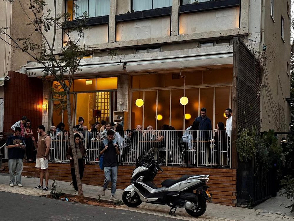 בית זמני. פיצה לילה הזמנית. (צילום: יעל שטוקמן)