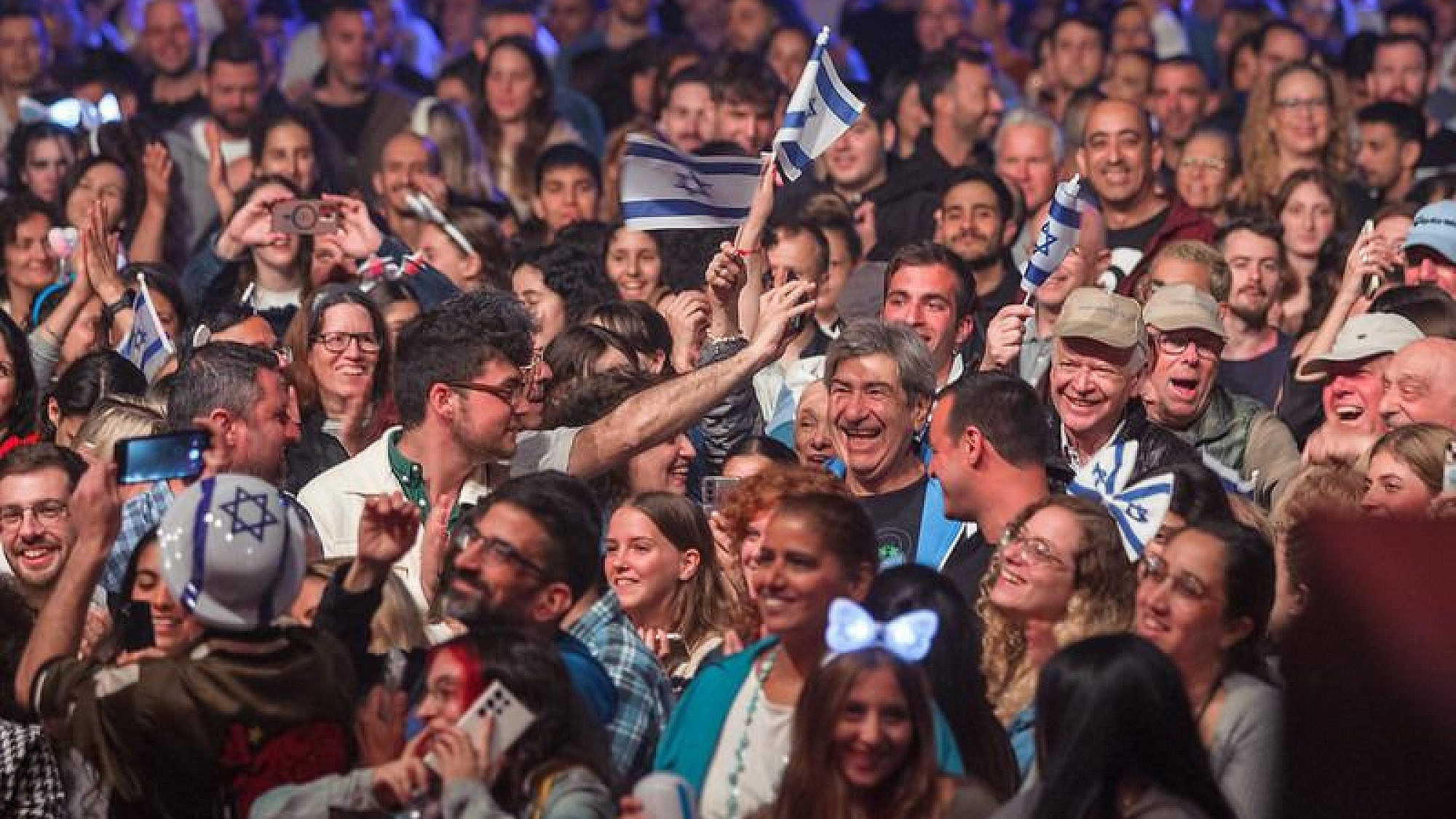 חגיגות יום העצמאות בתל אביב (צילום: חנוך גריזיצקי)