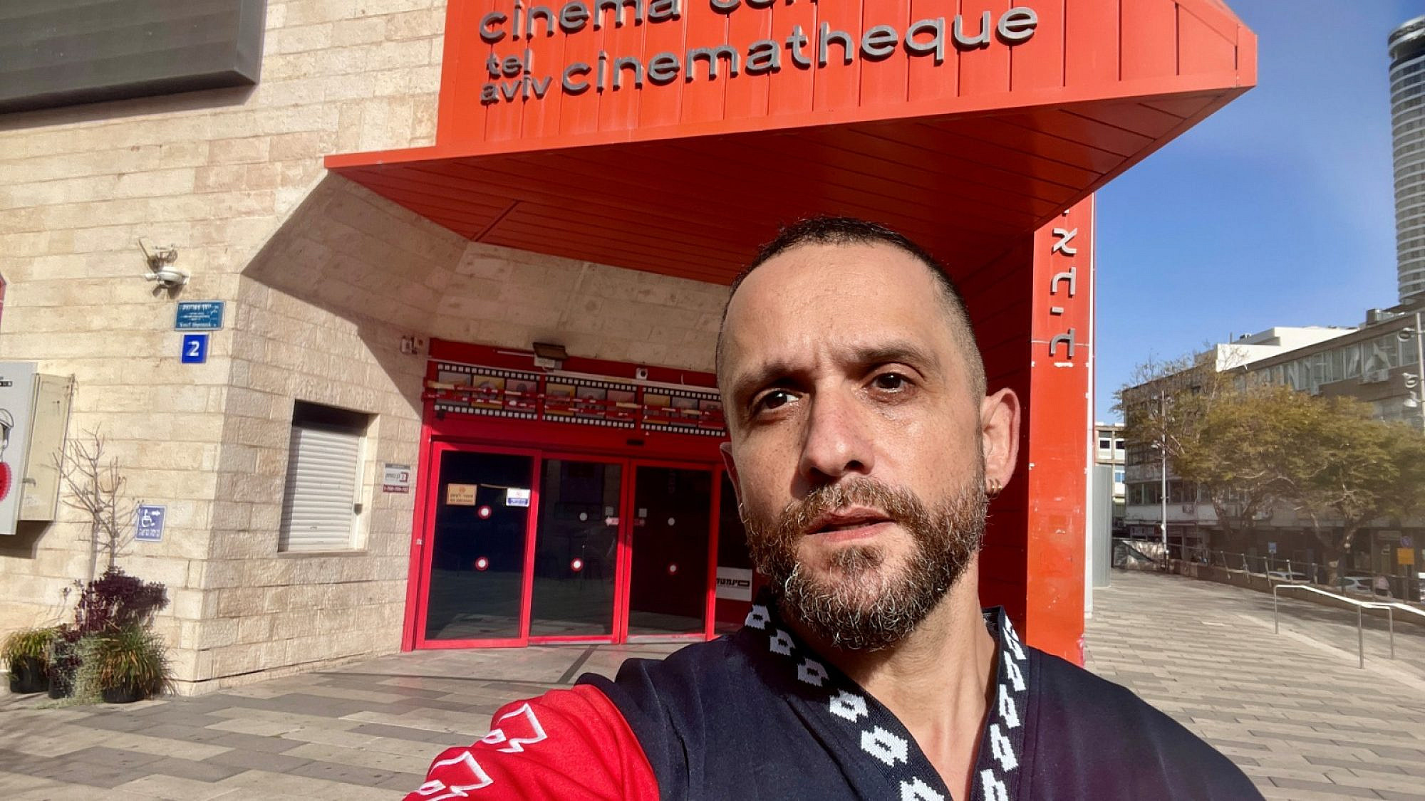 במגרש הביתי. אבישי כהנא. (צילום: סלפי)