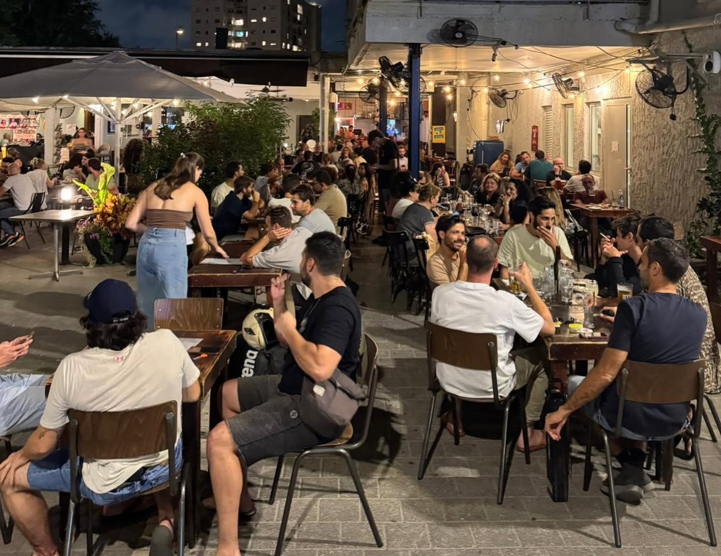 תנו בראש. ראש פינה. (צילום: מתוך עמוד הפייסבוק של הבר)