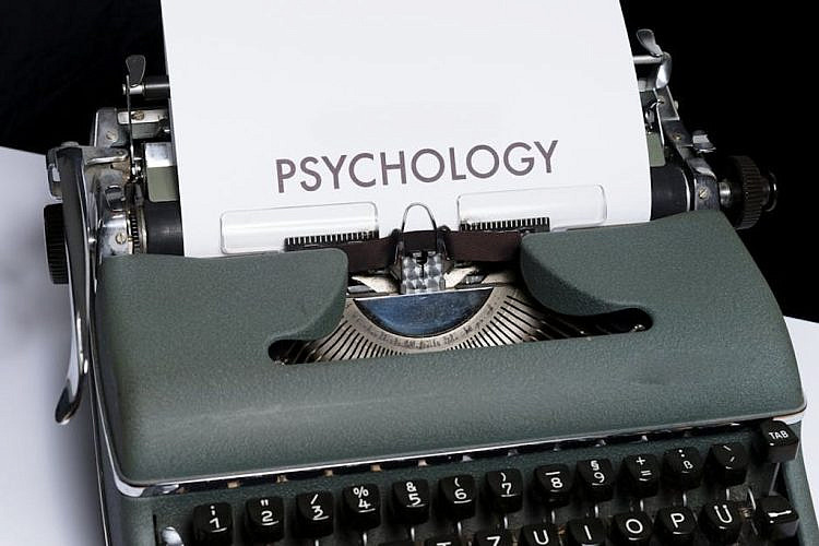פסיכולוגיה. צילום: Markus Winkler באתר PEXELS