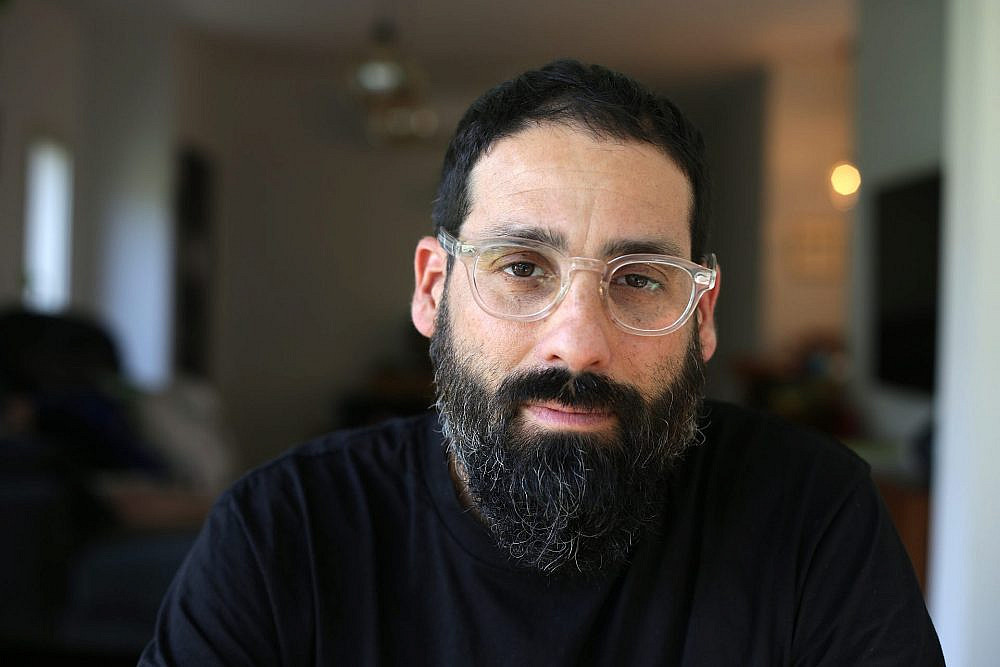 גל שקדי (צילום: שני שקדי) גל שקדי (צילום: שני שקדי)