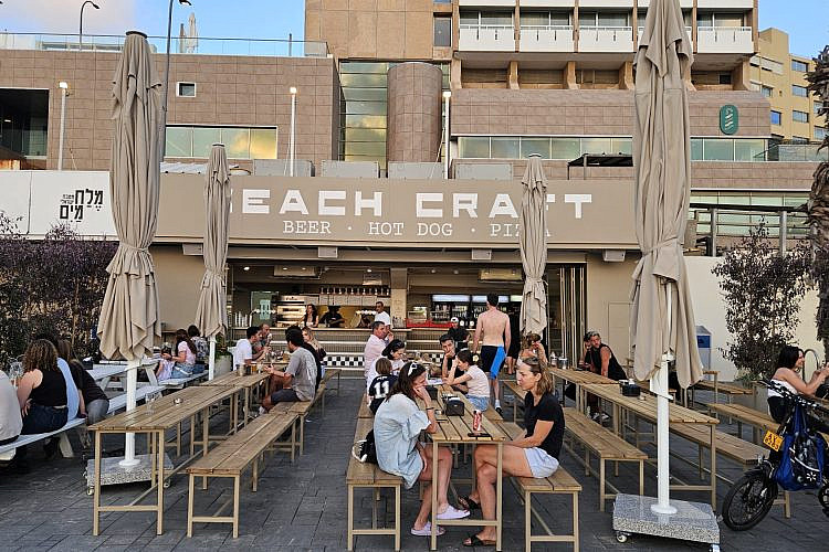 מי צריך ביר גארדן. ביץ' קראפט (צילום: שרון בן דוד)