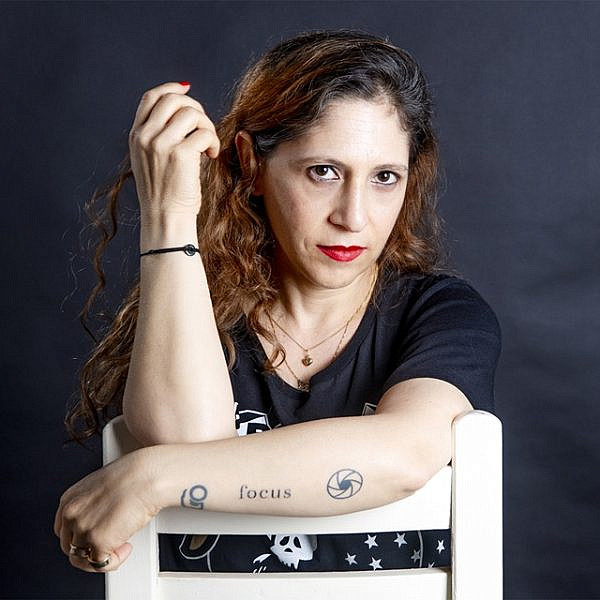 הלה עמנואל (צילום: ראובן עמנואל)