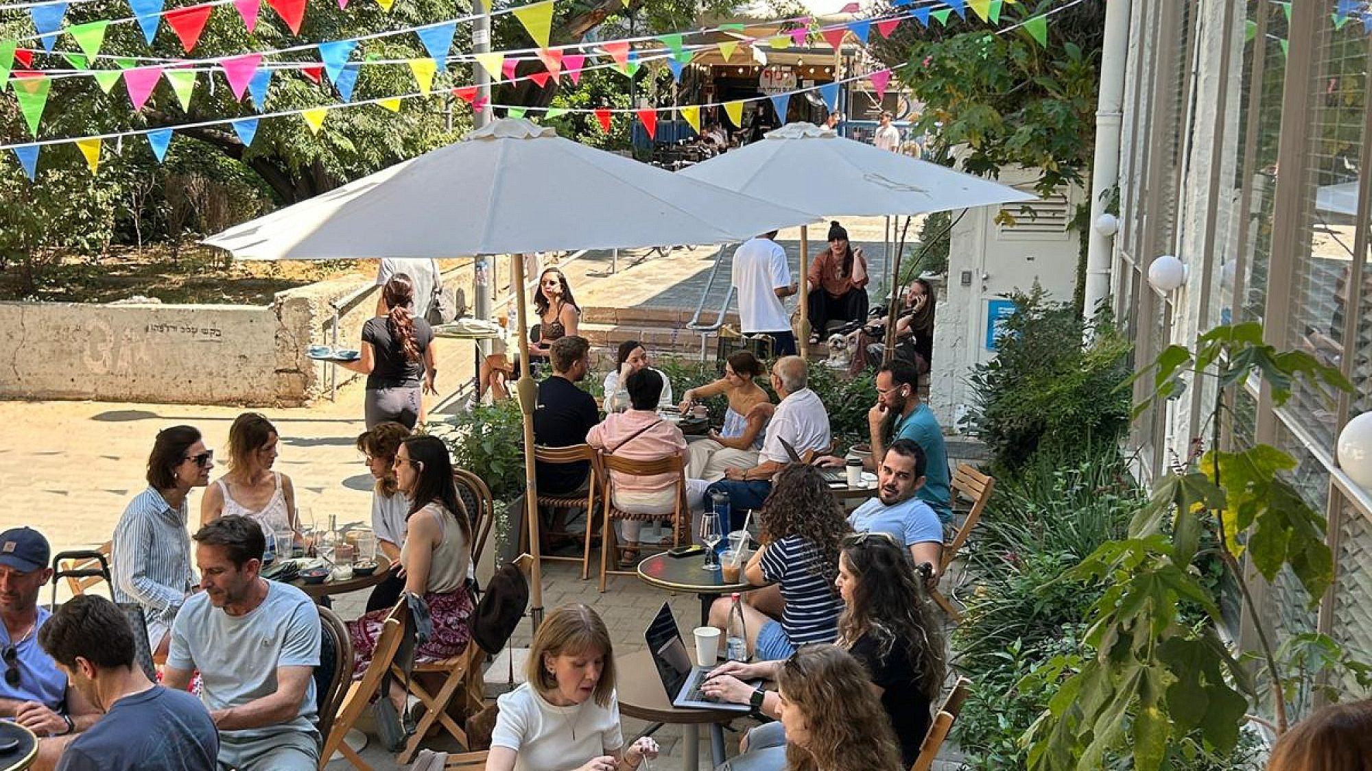 גם בשבתות (דברו איתנו כשיהיה חגים). קפה לימי (צילום באדיבות המקום)