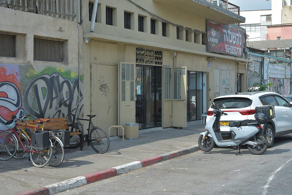 מחוספס וקשוח, אבל עם נשמה. קופי ליין (צילום יעקב בלומנטל) מחוספס וקשוח, אבל עם נשמה. קופי ליין (צילום יעקב בלומנטל)