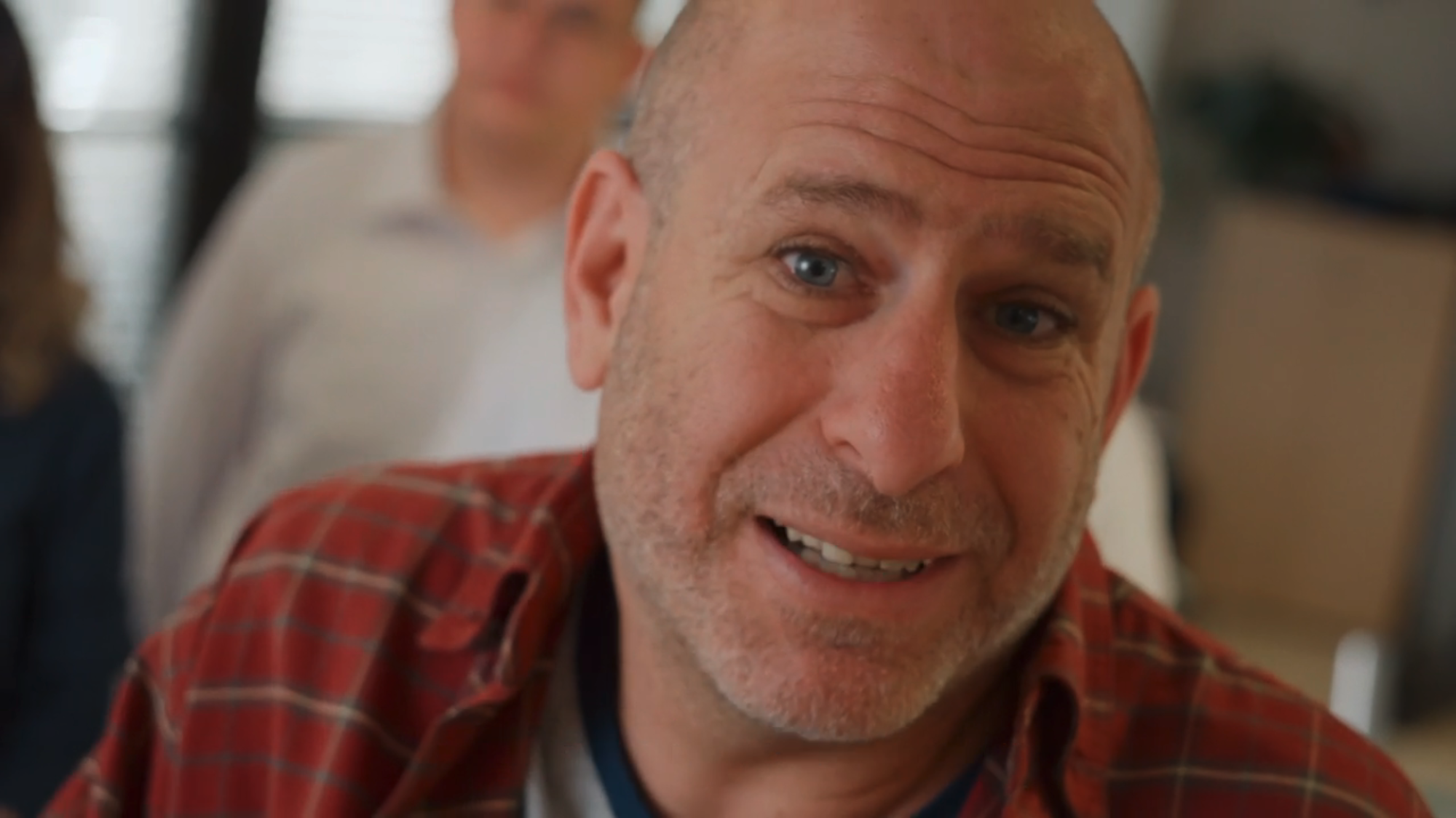 ד"ש לליאור אליהו. חנוך דאום ב"החיים הם תקופה קשה" (צילום מסך: קשת 12) ד"ש לליאור אליהו. חנוך דאום ב"החיים הם תקופה קשה" (צילום מסך: קשת 12)