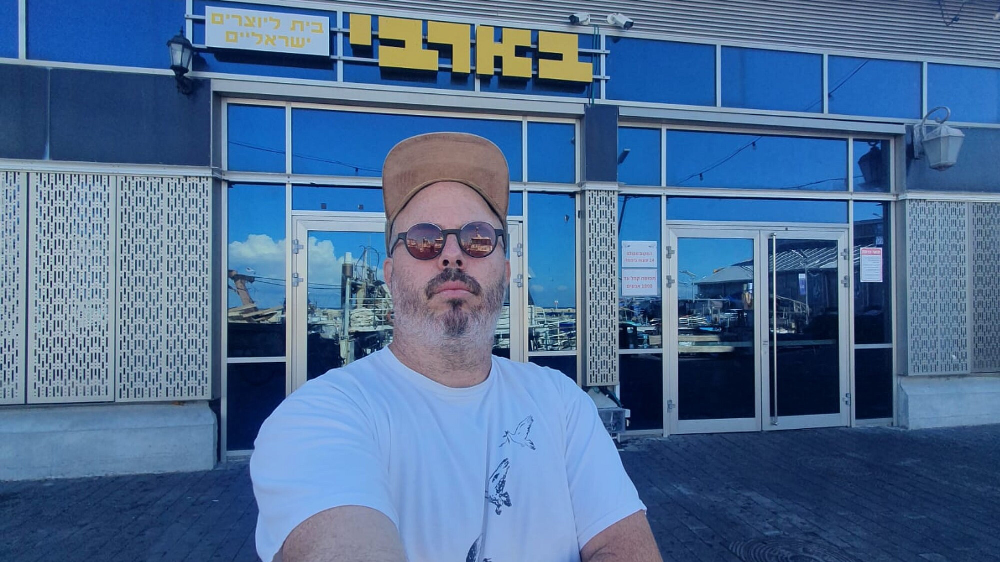 רק על עצמי לצלם ידעתי. ספי ציזלינג. (צילום: ממש עצמי) רק על עצמי לצלם ידעתי. ספי ציזלינג. (צילום: ממש עצמי)